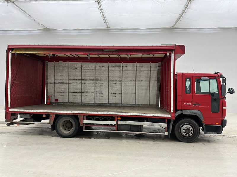 Volvo FL 220 - Tovornjak s ponjavo: slika 4 Volvo FL 220 - Tovornjak s ponjavo: slika 4