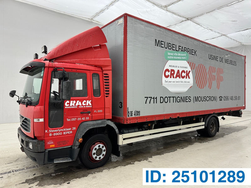 Volvo FL 220 - Kontejnerski tovornjak/ Tovornjak z zamenljivim tovoriščem: slika 1 Volvo FL 220 - Kontejnerski tovornjak/ Tovornjak z zamenljivim tovoriščem: slika 1