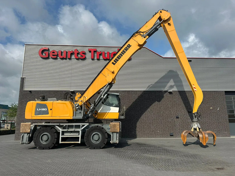 Liebherr LH 60 M LITRONIC INDUSTRY MATERIAL HANDLER/ UMSCHLAGBAGGER/ OVERSLAGKRAAN - Bager za prekladanje primarnih/ Sekundarnih surovin: slika 4 Liebherr LH 60 M LITRONIC INDUSTRY MATERIAL HANDLER/ UMSCHLAGBAGGER/ OVERSLAGKRAAN - Bager za prekladanje primarnih/ Sekundarnih surovin: slika 4