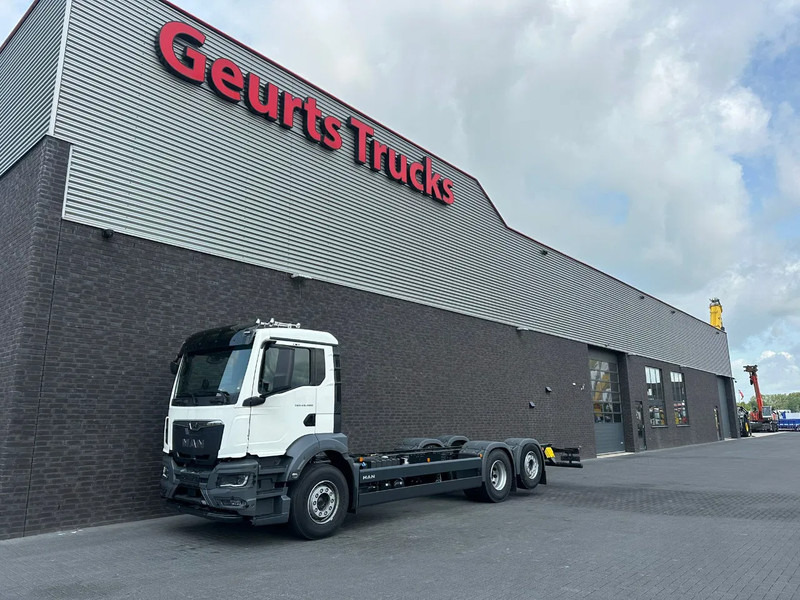 MAN TGS 26.480 6X2-4 BL CHASSIS CABINE (NIEUW) - Tovornjak-šasija: slika 2 MAN TGS 26.480 6X2-4 BL CHASSIS CABINE (NIEUW) - Tovornjak-šasija: slika 2
