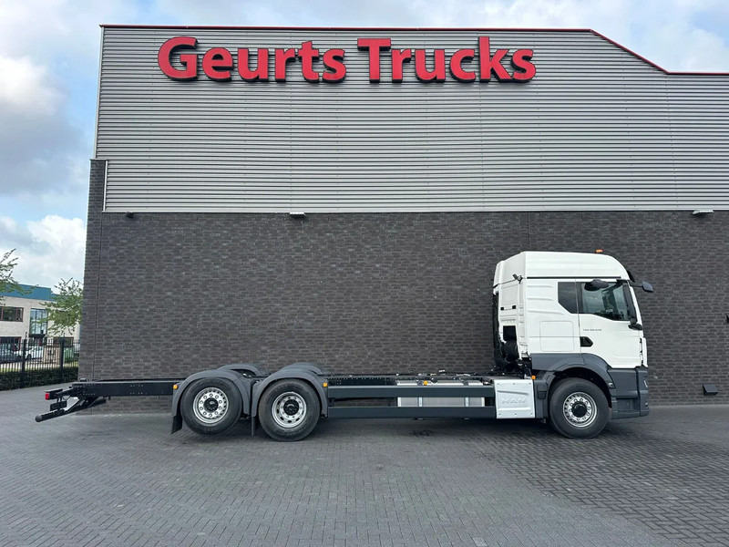 MAN TGS 26.520 6X2H-4 BL CH HYDRO DRIVE CHASSIS CABINE (NIEUW) - Tovornjak-šasija: slika 4 MAN TGS 26.520 6X2H-4 BL CH HYDRO DRIVE CHASSIS CABINE (NIEUW) - Tovornjak-šasija: slika 4