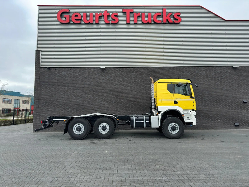 MAN TGS 33.540 6X6 BB CH HEAVY DUTY CHASSIS CABINE/NIEUW/NEUE/NEW - Tovornjak-šasija: slika 4 MAN TGS 33.540 6X6 BB CH HEAVY DUTY CHASSIS CABINE/NIEUW/NEUE/NEW - Tovornjak-šasija: slika 4