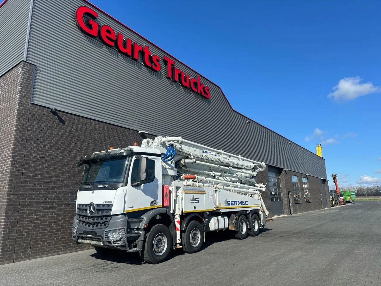 Mercedes-Benz Arocs 4451 8X4 + SERMAC 5Z42 BETONPOMP/BETONPUMP - Črpalka za beton: slika 2 Mercedes-Benz Arocs 4451 8X4 + SERMAC 5Z42 BETONPOMP/BETONPUMP - Črpalka za beton: slika 2