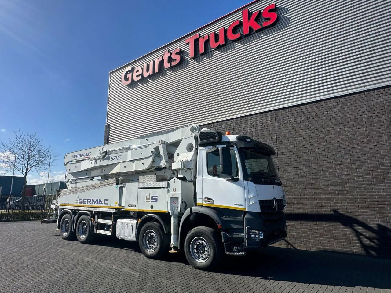Mercedes-Benz Arocs 4451 8X4 + SERMAC 5Z42 BETONPOMP/BETONPUMP - Črpalka za beton: slika 5 Mercedes-Benz Arocs 4451 8X4 + SERMAC 5Z42 BETONPOMP/BETONPUMP - Črpalka za beton: slika 5