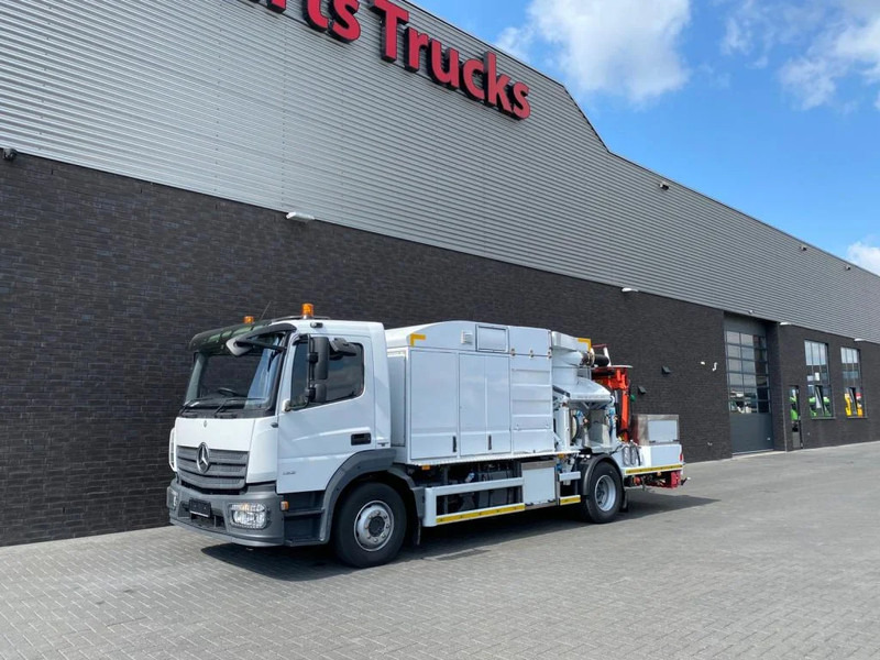 Mercedes-Benz Atego 1324 4X2 RHD + RSP ESE 13/H SAUGBAGGER/SUCTIONEXCAVATOR/GRONDZUIGER - Vakuumski tovornjak: slika 2 Mercedes-Benz Atego 1324 4X2 RHD + RSP ESE 13/H SAUGBAGGER/SUCTIONEXCAVATOR/GRONDZUIGER - Vakuumski tovornjak: slika 2