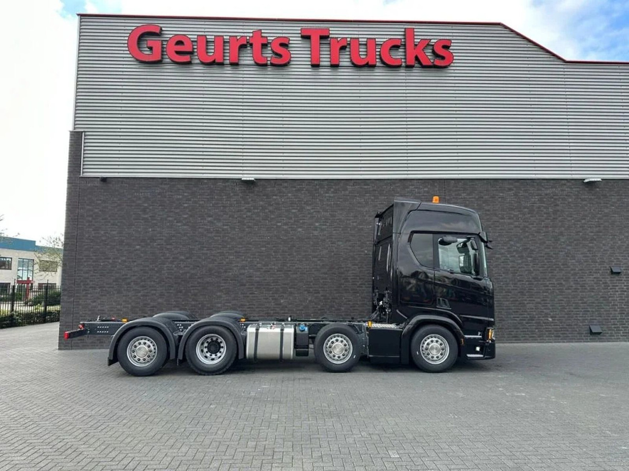 Scania R540 NGS 8X2 CHASSIS NIEUW/NEUE/NEW FULL OPTIONS - Tovornjak-šasija: slika 4 Scania R540 NGS 8X2 CHASSIS NIEUW/NEUE/NEW FULL OPTIONS - Tovornjak-šasija: slika 4
