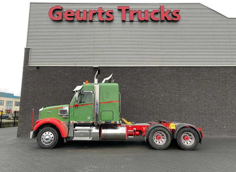 Freightliner CORONADA 6X4 EURO 6 TREKKER/TRACTOR/SATTELZUGMASCHINE/SHOWTRUCK - Vlačilec: slika 1 Freightliner CORONADA 6X4 EURO 6 TREKKER/TRACTOR/SATTELZUGMASCHINE/SHOWTRUCK - Vlačilec: slika 1