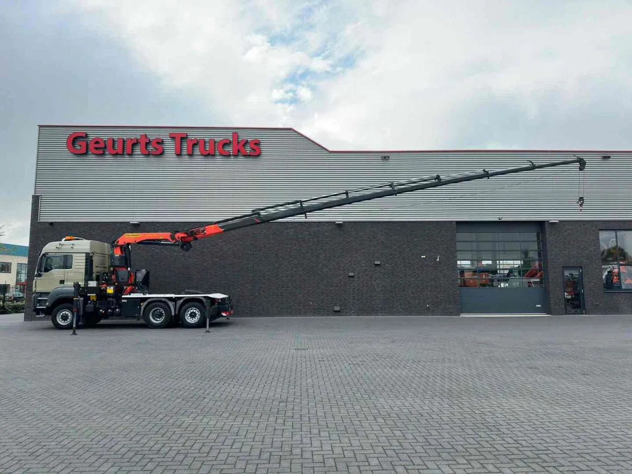 MAN TGS 28.480 6X4-4 BL + PALFINGER PK 34002-SH G PO - Vlačilec: slika 4 MAN TGS 28.480 6X4-4 BL + PALFINGER PK 34002-SH G PO - Vlačilec: slika 4