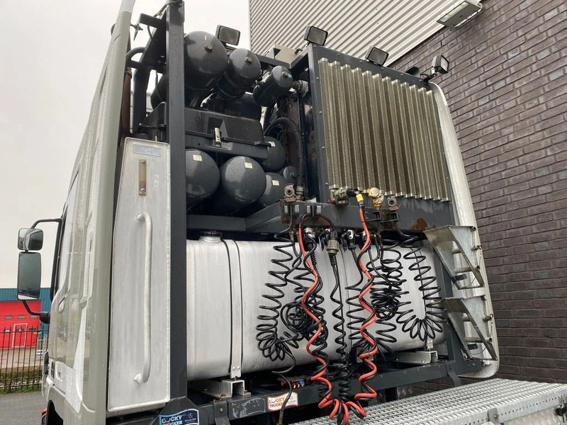 Vlačilec Mercedes-Benz Actros 4360 V8 8X6 V8 SLT TITAN HEAVY DUTY TRACTOR 250 TON: slika 10 Vlačilec Mercedes-Benz Actros 4360 V8 8X6 V8 SLT TITAN HEAVY DUTY TRACTOR 250 TON: slika 10