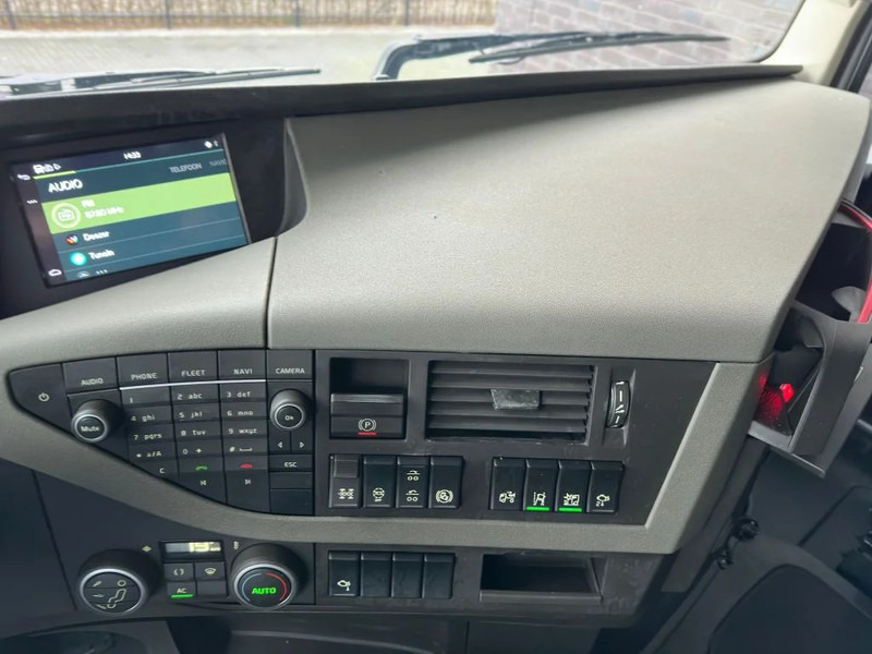 Vlačilec Volvo FH 460 6X4 TREKKER/TRACTOR/SZM EURO 6 HYDRAULIC: slika 19 Vlačilec Volvo FH 460 6X4 TREKKER/TRACTOR/SZM EURO 6 HYDRAULIC: slika 19