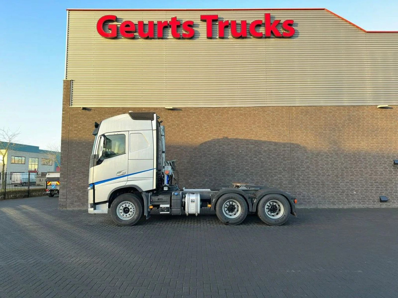 Volvo FH 460 6X4 TREKKER/TRACTOR/SZM EURO 6 HYDRAULIC - Vlačilec: slika 1 Volvo FH 460 6X4 TREKKER/TRACTOR/SZM EURO 6 HYDRAULIC - Vlačilec: slika 1