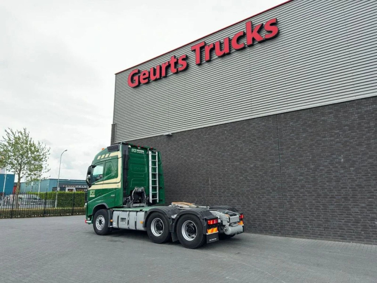 Volvo FH 500 6X4 TREKKER/TRACTOR/SZM EURO 6 HYDRAULIC - Vlačilec: slika 3 Volvo FH 500 6X4 TREKKER/TRACTOR/SZM EURO 6 HYDRAULIC - Vlačilec: slika 3