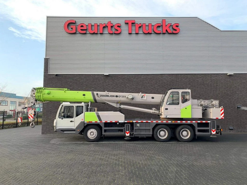 Zoomlion QY25V51.5 25 TONS CRANE/KRAN/GRUA/KRAAN - Avtodvigalo za vse namene: slika 1 Zoomlion QY25V51.5 25 TONS CRANE/KRAN/GRUA/KRAAN - Avtodvigalo za vse namene: slika 1