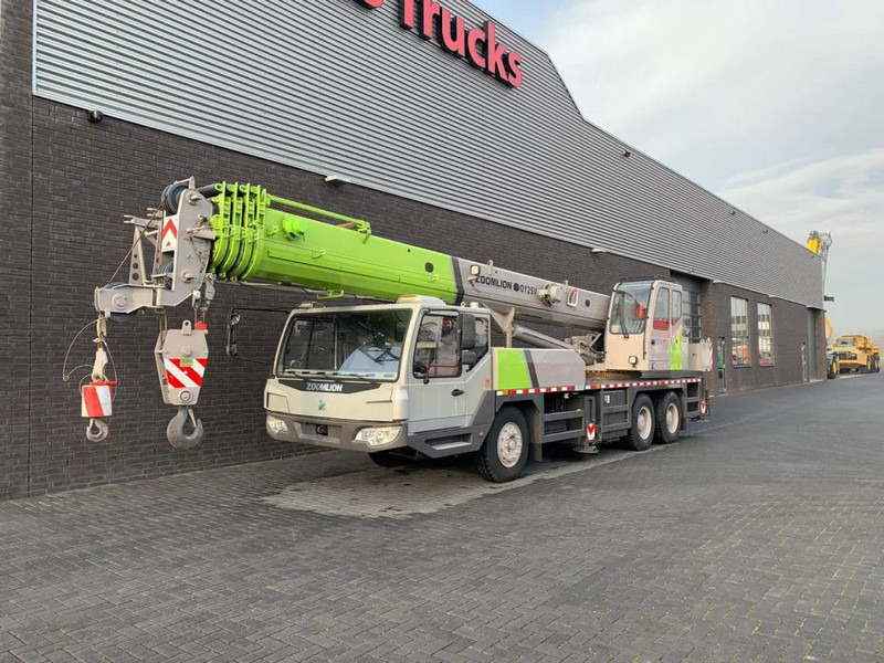 Zoomlion QY25V51.5 25 TONS CRANE/KRAN/GRUA/KRAAN - Avtodvigalo za vse namene: slika 2 Zoomlion QY25V51.5 25 TONS CRANE/KRAN/GRUA/KRAAN - Avtodvigalo za vse namene: slika 2