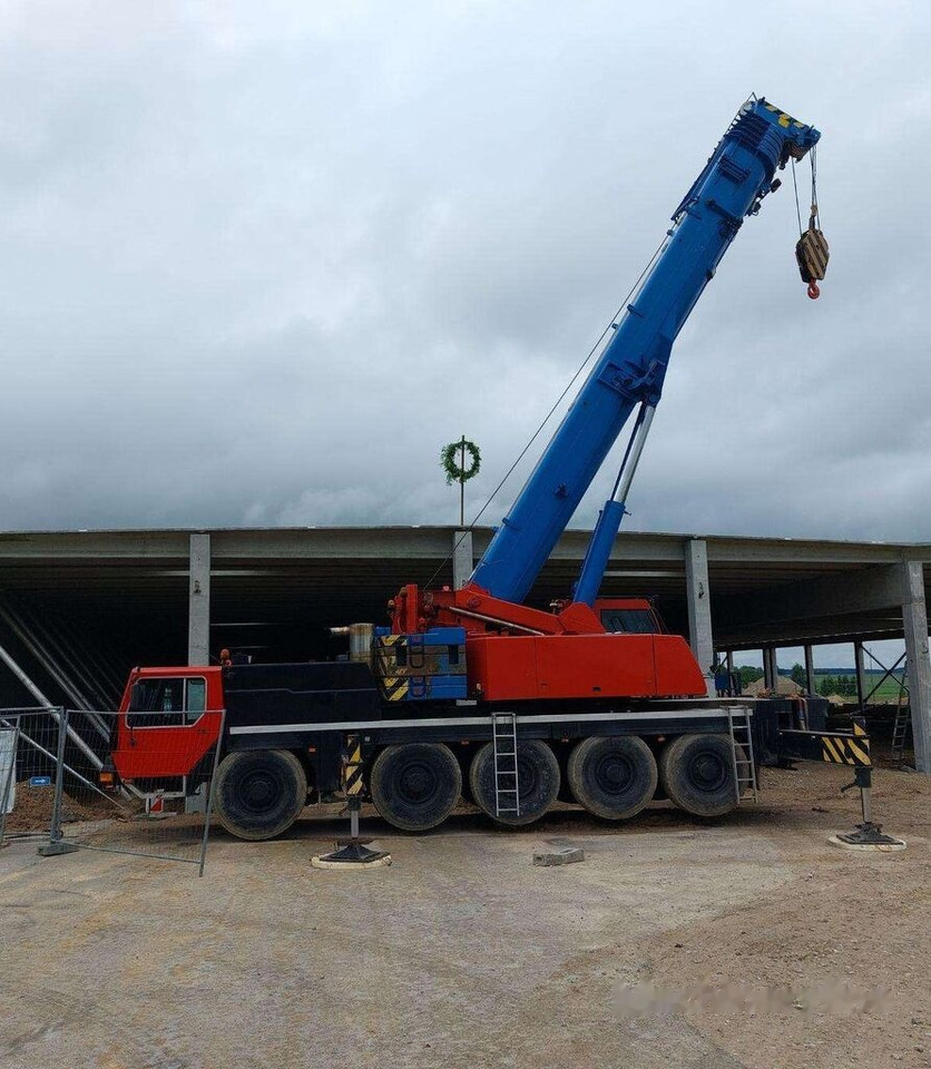 Liebherr LTM 1100 5.2 - Avtodvigalo: slika 1 Liebherr LTM 1100 5.2 - Avtodvigalo: slika 1
