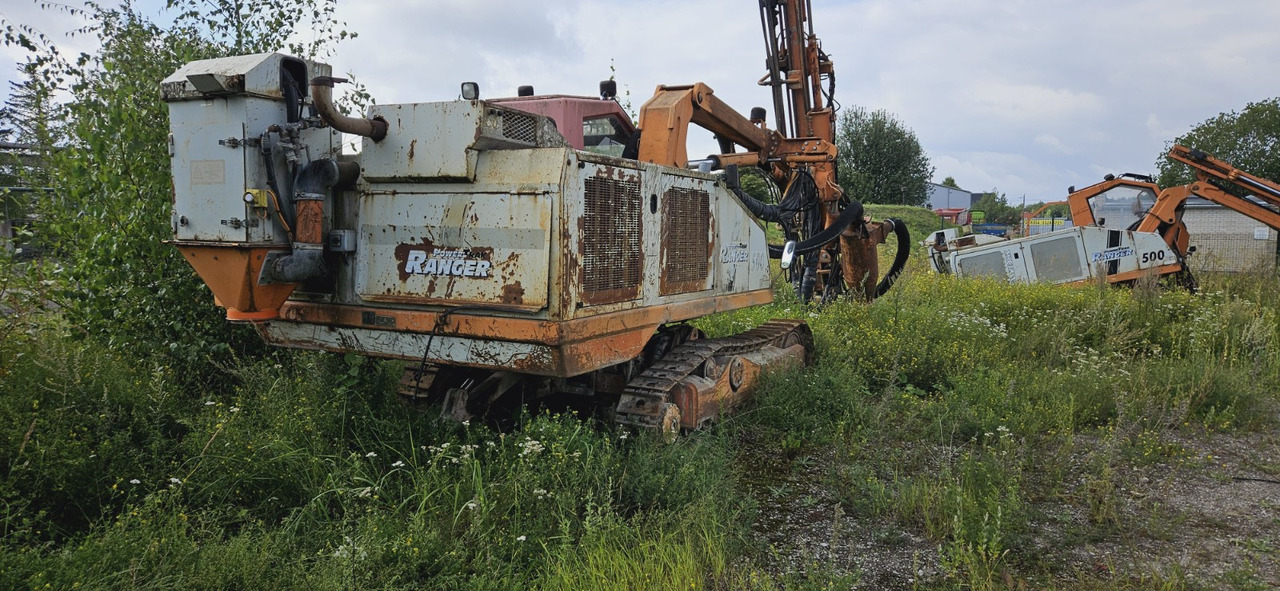 TAMROCK Ranger 500 - Usmerjevalni vrtalni stroj: slika 1 TAMROCK Ranger 500 - Usmerjevalni vrtalni stroj: slika 1