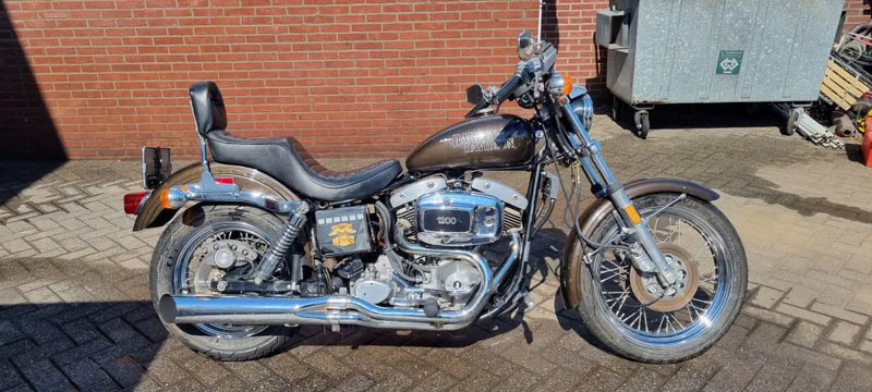 Harley-Davidson FXE SUPER GLIDE.... 1200 AMF first paint - Motorno kolo: slika 1 Harley-Davidson FXE SUPER GLIDE.... 1200 AMF first paint - Motorno kolo: slika 1