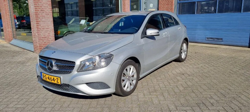 Mercedes-Benz A-Klasse 180 automaat.. 180 automaat - Kombilimuzina: slika 3 Mercedes-Benz A-Klasse 180 automaat.. 180 automaat - Kombilimuzina: slika 3