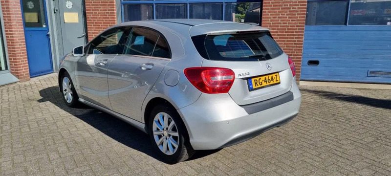 Mercedes-Benz A-Klasse 180 automaat.. 180 automaat - Kombilimuzina: slika 2 Mercedes-Benz A-Klasse 180 automaat.. 180 automaat - Kombilimuzina: slika 2