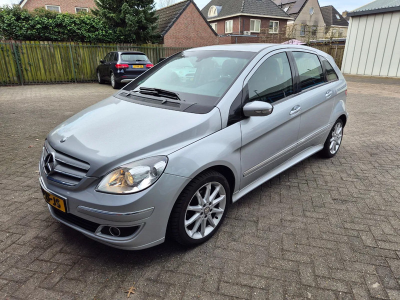 Mercedes-Benz B-Klasse 200 Automaat.trekhaak. - Avtomobil: slika 1 Mercedes-Benz B-Klasse 200 Automaat.trekhaak. - Avtomobil: slika 1