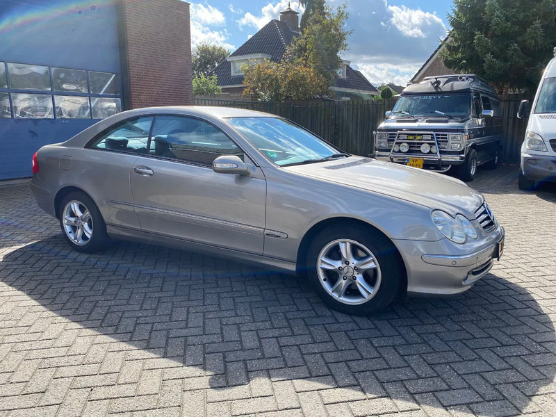 Mercedes-Benz CLK-Klasse C 200 KOMP. Autom. - Avtomobil: slika 2 Mercedes-Benz CLK-Klasse C 200 KOMP. Autom. - Avtomobil: slika 2