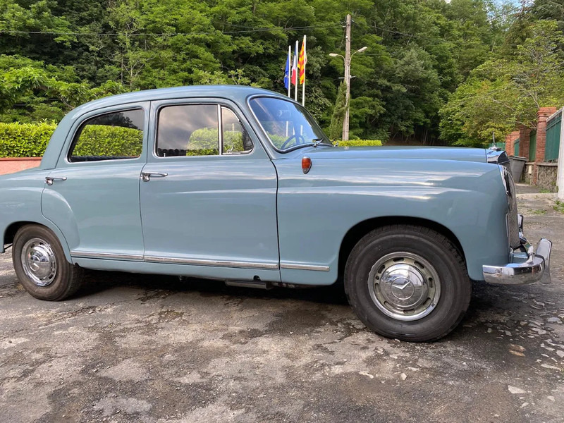 Mercedes-Benz ponton geheel gerestaureerd 180 - Avtomobil: slika 4 Mercedes-Benz ponton geheel gerestaureerd 180 - Avtomobil: slika 4