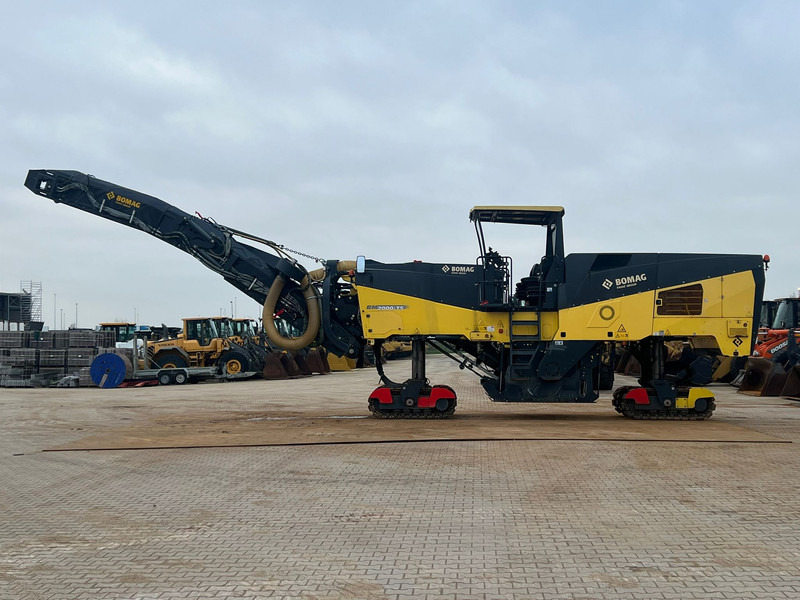 Bomag BM2000/75 Cold Planer - Stroj za asfalterska dela: slika 2 Bomag BM2000/75 Cold Planer - Stroj za asfalterska dela: slika 2