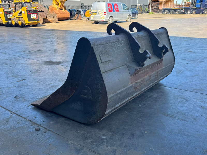 CW30 / CW40 Slotenbak 2200mm bucket - Žlica: slika 5 CW30 / CW40 Slotenbak 2200mm bucket - Žlica: slika 5