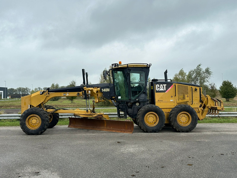 Caterpillar 140M Ripper + Pushblock - Greder: slika 1 Caterpillar 140M Ripper + Pushblock - Greder: slika 1