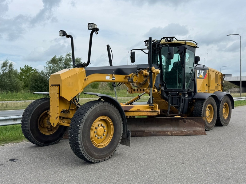 Caterpillar 140M2 - Greder: slika 2 Caterpillar 140M2 - Greder: slika 2