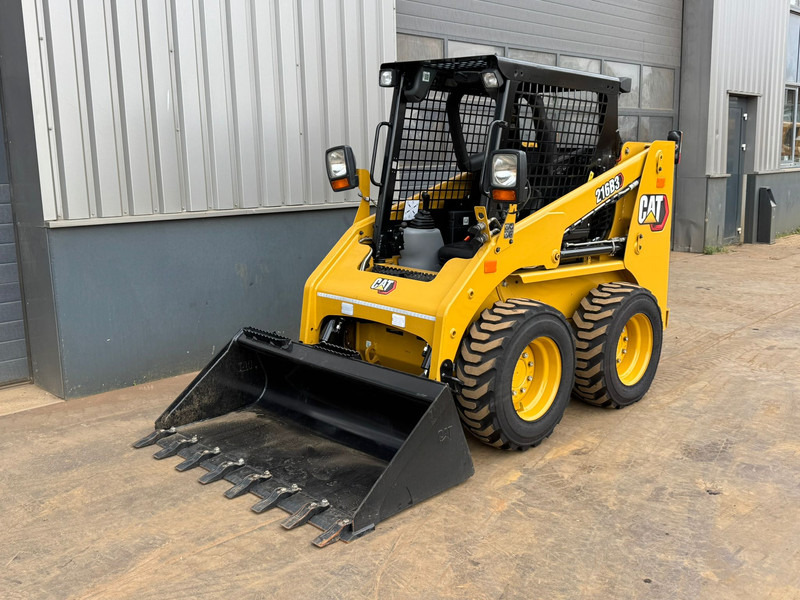 Caterpillar 216B3 - Kolesni nakladalec: slika 3 Caterpillar 216B3 - Kolesni nakladalec: slika 3