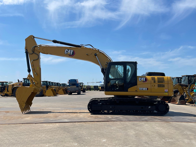 Caterpillar 323D3 - Bager: slika 1 Caterpillar 323D3 - Bager: slika 1