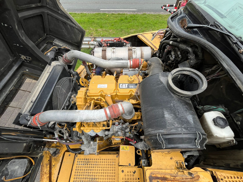 Zglobni demper Caterpillar 740B: slika 16