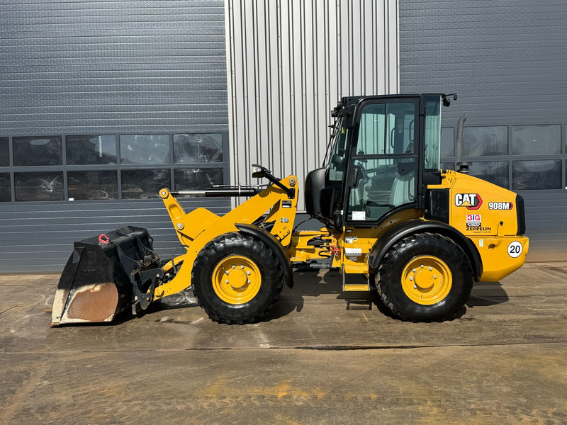 Caterpillar 908M - Kolesni nakladalec: slika 1 Caterpillar 908M - Kolesni nakladalec: slika 1