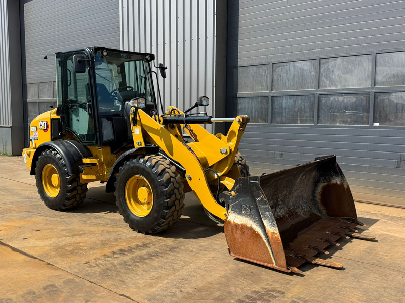Caterpillar 908M - Kolesni nakladalec: slika 4 Caterpillar 908M - Kolesni nakladalec: slika 4