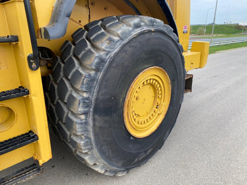 Kolesni nakladalec Caterpillar 980H Wheel Loader: slika 9