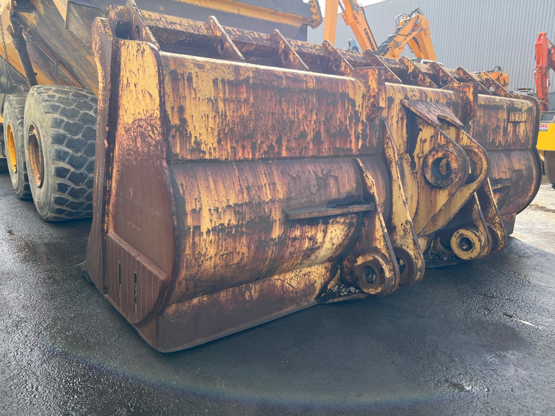 Caterpillar 990 - Žlica: slika 3 Caterpillar 990 - Žlica: slika 3