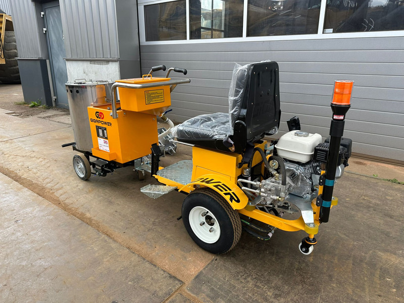 Giga power 860 Road Marking Machine - Stroj za asfalterska dela: slika 2 Giga power 860 Road Marking Machine - Stroj za asfalterska dela: slika 2