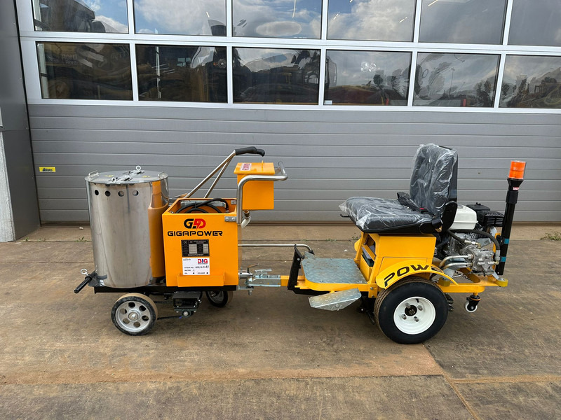 Giga power 860 Road Marking Machine - Stroj za asfalterska dela: slika 1 Giga power 860 Road Marking Machine - Stroj za asfalterska dela: slika 1