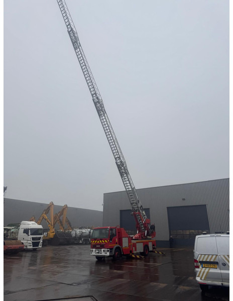 Iveco 130E23 4x2 Firetruck - Gasilsko vozilo: slika 2 Iveco 130E23 4x2 Firetruck - Gasilsko vozilo: slika 2