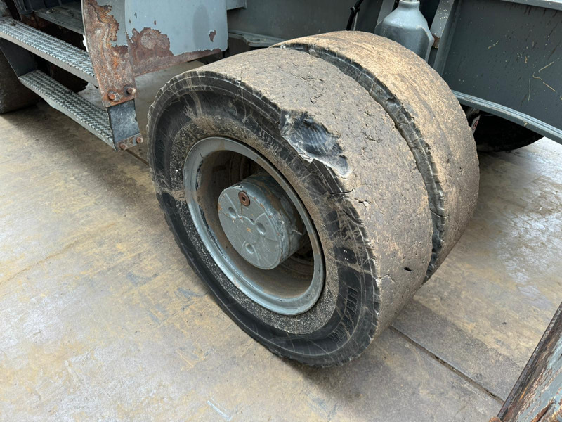 Bager za prekladanje primarnih/ Sekundarnih surovin Liebherr A904C - Material Handler: slika 15