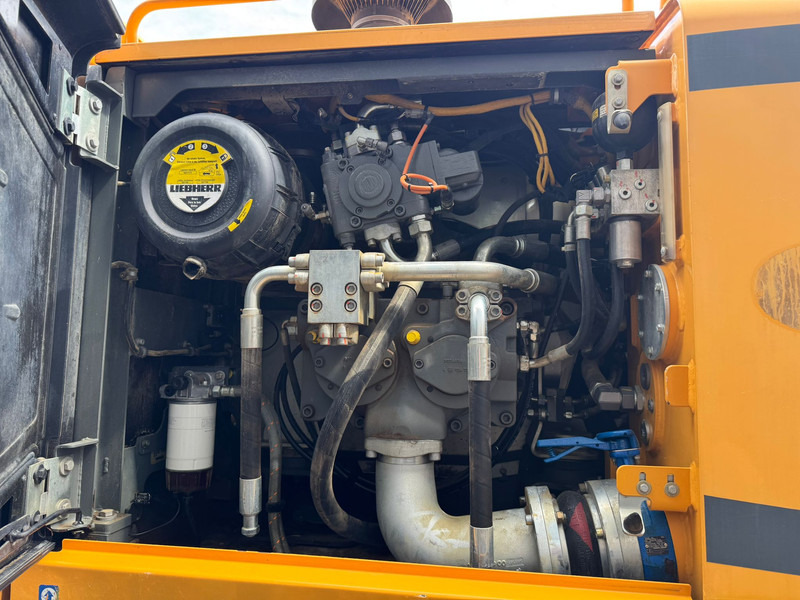 Bager goseničar Liebherr R946 LC Hydraulic excavator: slika 18