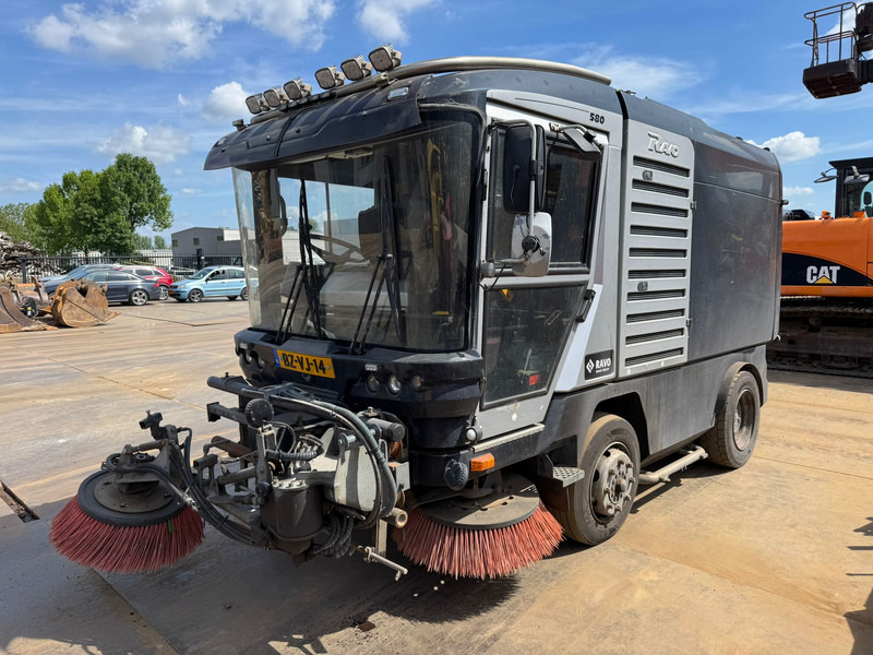Ravo Ravo 560 sweeper Ravo 560 sweeper - Vozilo za pometanje: slika 1 Ravo Ravo 560 sweeper Ravo 560 sweeper - Vozilo za pometanje: slika 1