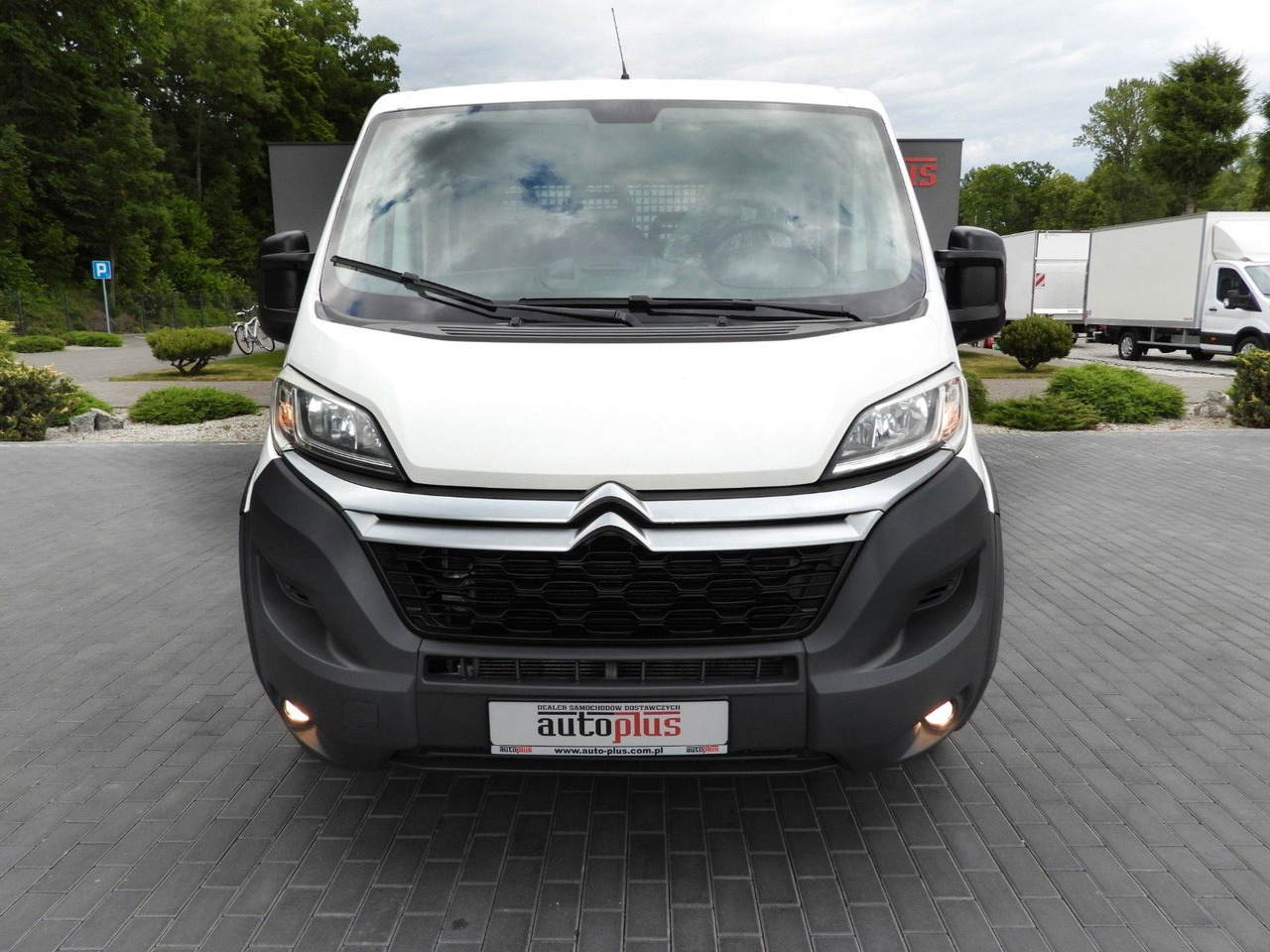Citroën JUMPER PRITSCHE DOPPELKABINE DOKA 7 SITZE - Dostavno vozilo s kesonom, Dostavno vozilo z dvojno kabino: slika 5 Citroën JUMPER PRITSCHE DOPPELKABINE DOKA 7 SITZE - Dostavno vozilo s kesonom, Dostavno vozilo z dvojno kabino: slika 5