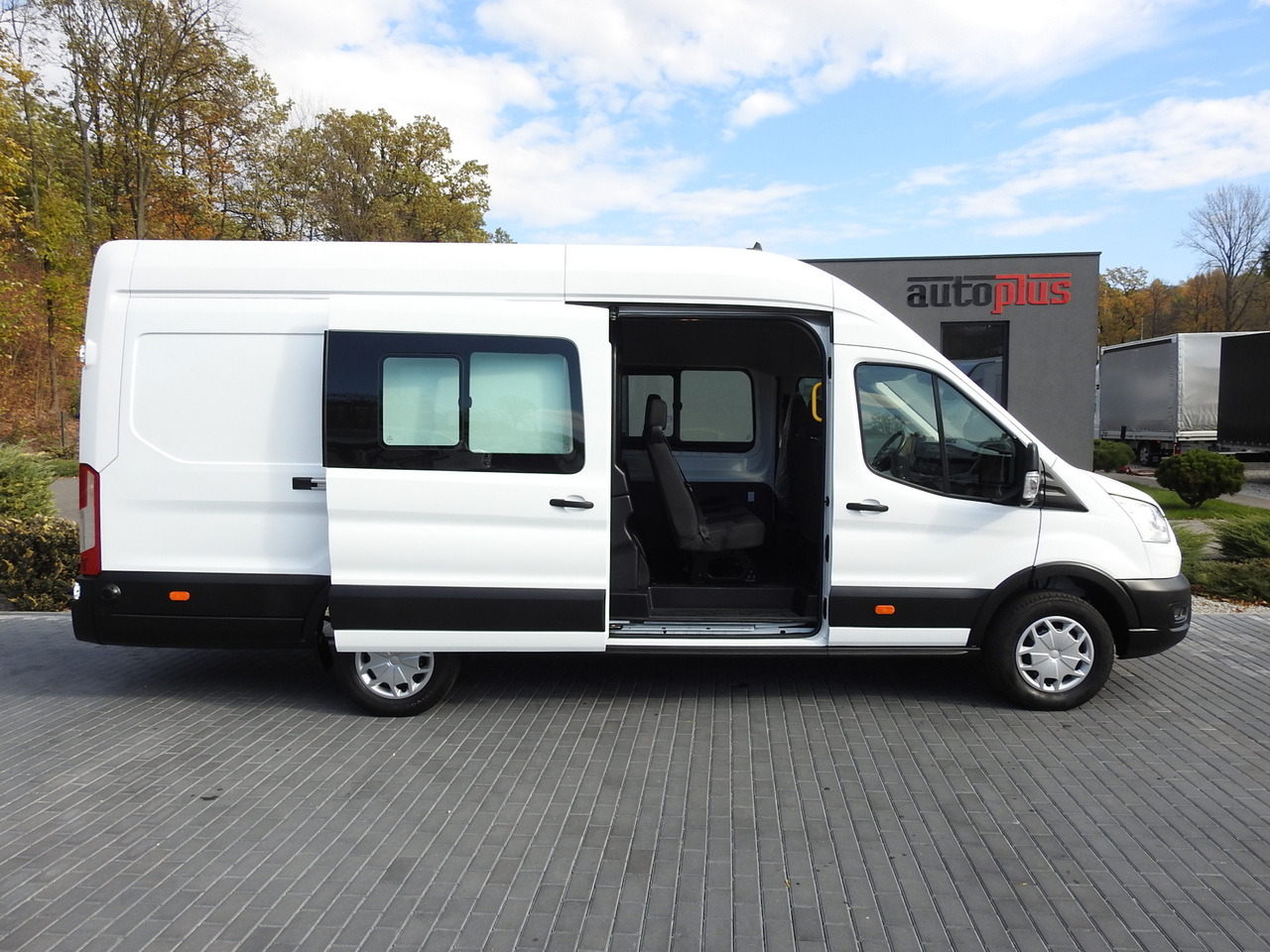 Furgon FORD TRANSIT BOX DELIVERY VAN 6 SEATS CRUISE CONTROL AIR CONDITIONING LED LIGHTS  130HP: slika 8