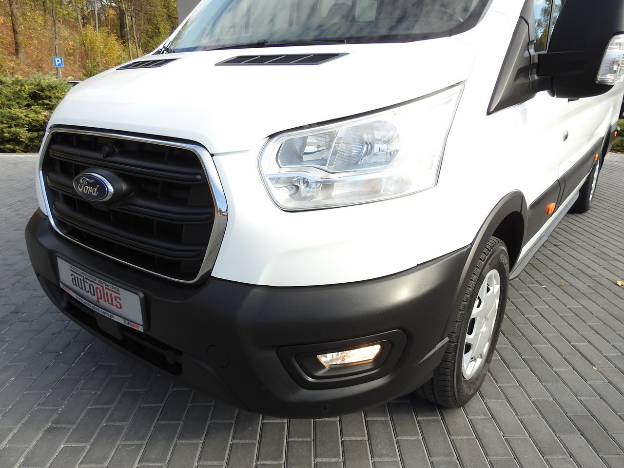 Furgon FORD TRANSIT BOX DELIVERY VAN 6 SEATS CRUISE CONTROL AIR CONDITIONING LED LIGHTS  130HP: slika 19