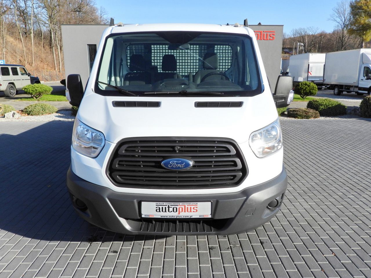 FORD TRANSIT STAKE BODY 8 PALLETS TWIN WHEELS AIR CONDITIONING 155HP - Dostavno vozilo s kesonom: slika 5 FORD TRANSIT STAKE BODY 8 PALLETS TWIN WHEELS AIR CONDITIONING 155HP - Dostavno vozilo s kesonom: slika 5