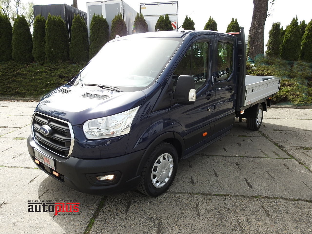 FORD TRANSIT STAKE BODY DOUBLE CABIN DOKA 7 SEATS CRUISE CONTROL AIR CONDITIONING LED LIGHTS 130HP - Dostavno vozilo z dvojno kabino: slika 1 FORD TRANSIT STAKE BODY DOUBLE CABIN DOKA 7 SEATS CRUISE CONTROL AIR CONDITIONING LED LIGHTS 130HP - Dostavno vozilo z dvojno kabino: slika 1