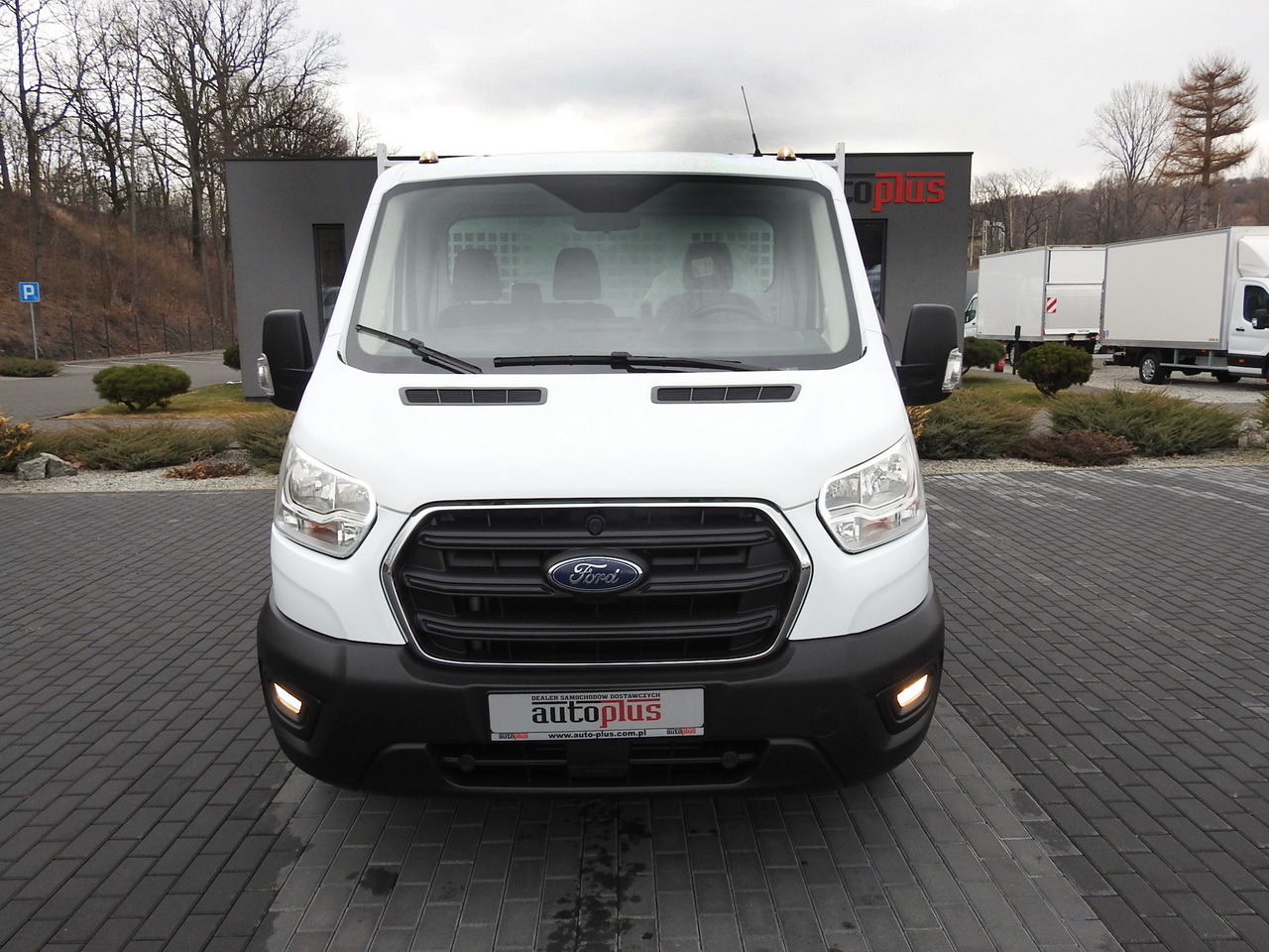 FORD TRANSIT TIPPER LED LIGHTS TWIN WHEELS AIR CONDITIONING 130HP - Dostavno vozilo prekucnik: slika 5 FORD TRANSIT TIPPER LED LIGHTS TWIN WHEELS AIR CONDITIONING 130HP - Dostavno vozilo prekucnik: slika 5