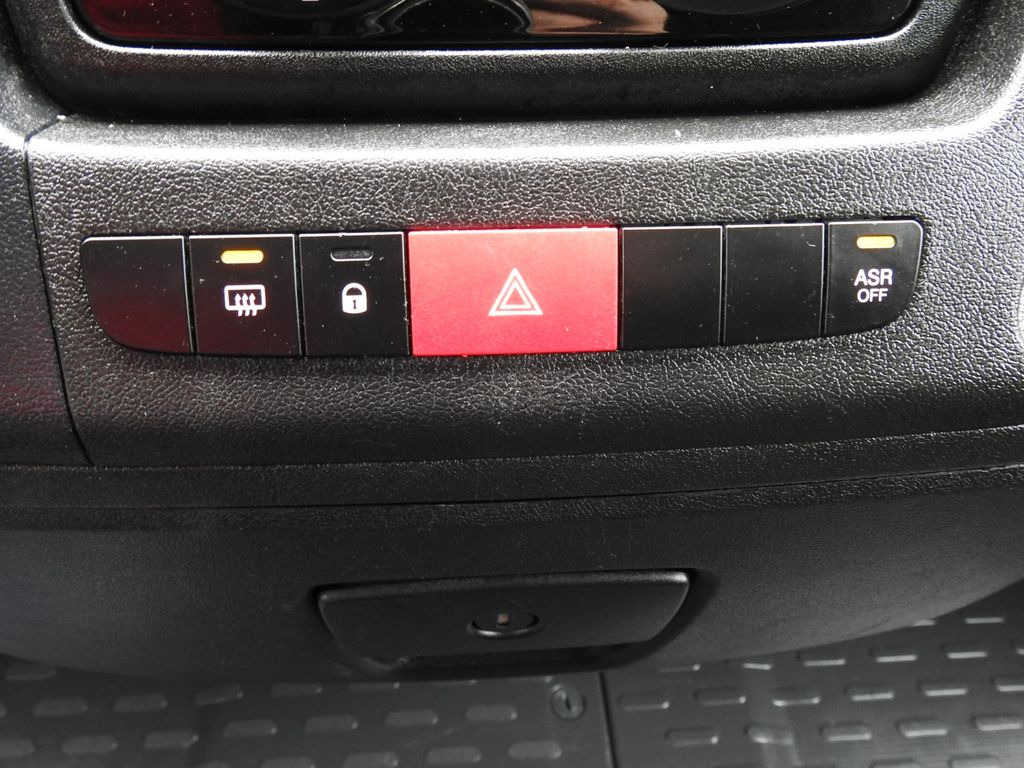 Dostavno vozilo z zabojnikom Fiat DUCATO KOFFER AUFZUG 8 PAL. TEMPOMAT NAVIGATON: slika 27